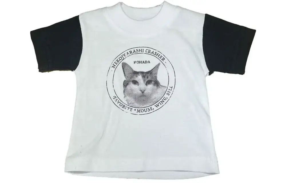 ペットの猫の顔の写真をスタンプ風に熱転写プリントしたオリジナルTシャツ